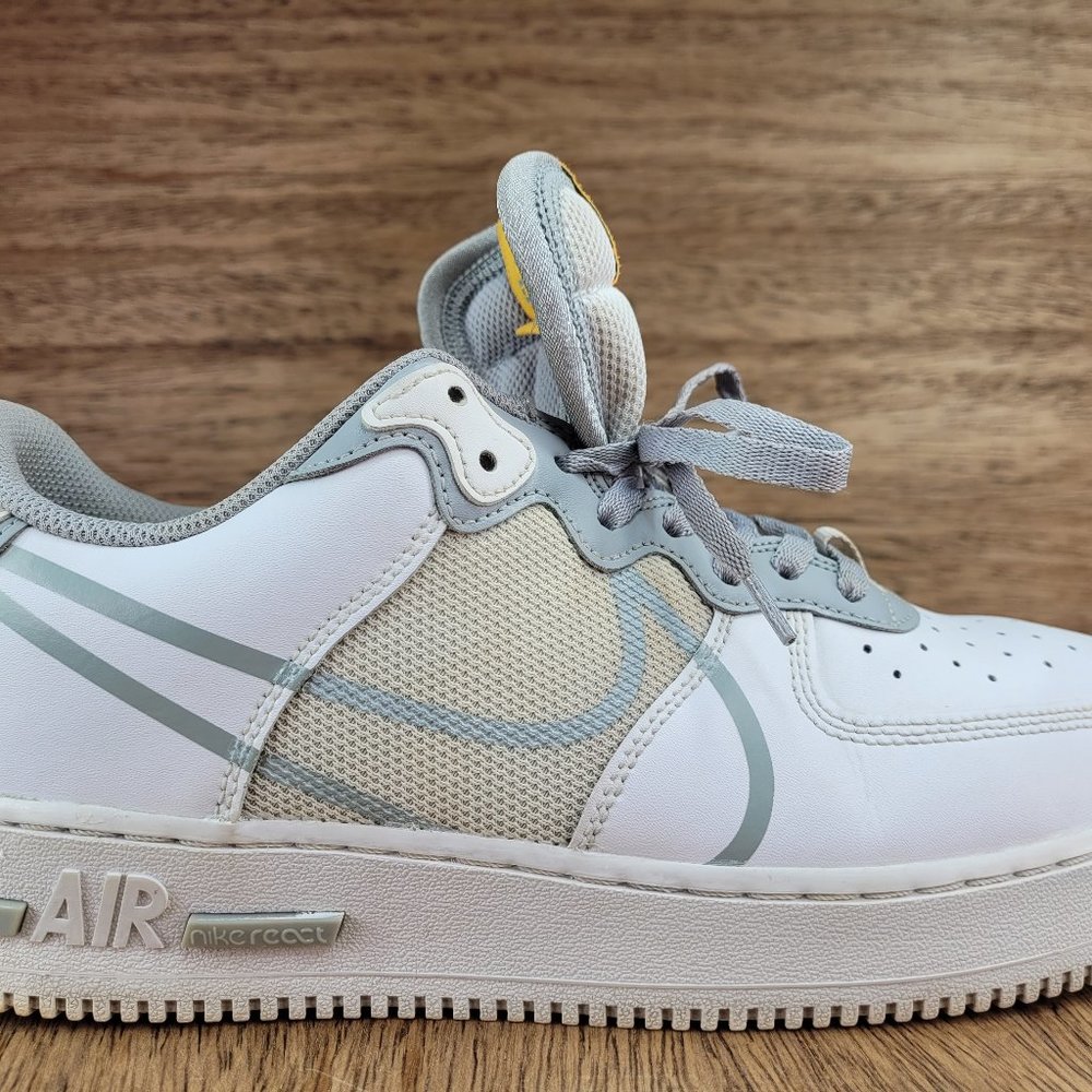 Nike Air Force 1 React “Smoke Grey Gold” WHT/BLU/YLW CT1020-100 Men's Size 9.5